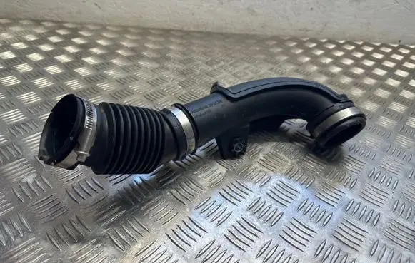 Dacia Sandero III Air intake duct part 165750995R