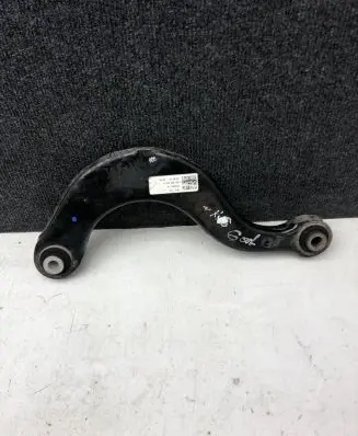 Rear control arm