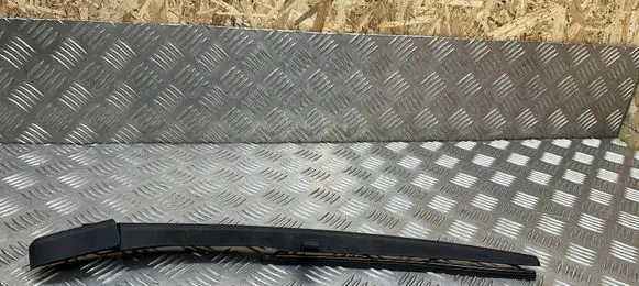 Chevrolet Captiva Rear wiper blade arm 