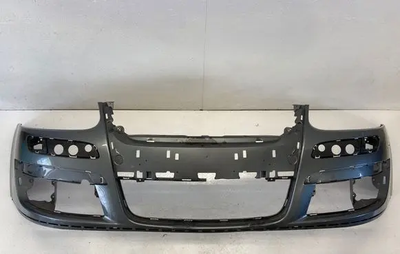 Volkswagen Golf V Front bumper 1K0807221D DEMEV00