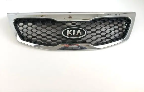 KIA Sorento Front bumper upper radiator grill 863502P000