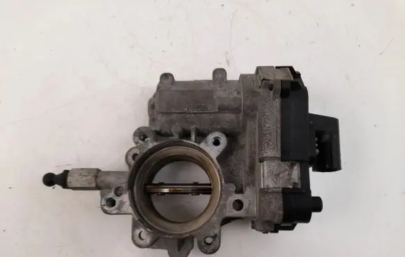 Opel Combo D Throttle valve 55229467 48CPD6 000552297170