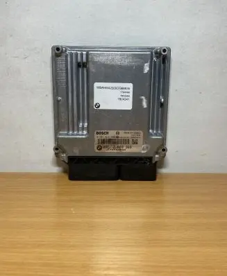 BMW 5 E60 E61 Engine control unit/module 7803369 7804341