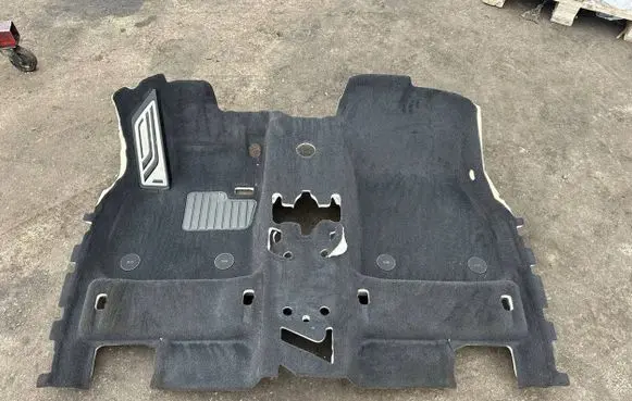 BMW 2 F45 Front floor carpet liner 8062134