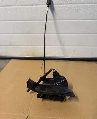 Opel Vivaro Front door lock 93457082 40517242