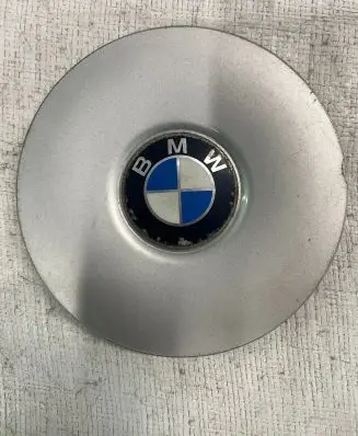 BMW 5 E34 Original wheel cap 611181288