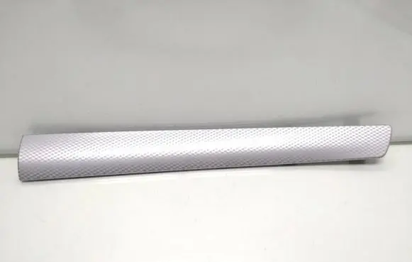 Opel Zafira B Front door trim bar 13163897