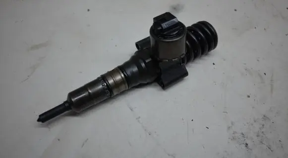 Seat Leon (1P) Fuel injector 03G130073G