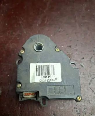 Mercedes-Benz ML W163 A/C air flow flap actuator/motor D3311284A