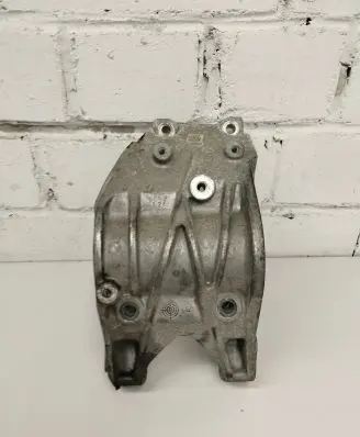 Mercedes-Benz B W246 W242 Driveshaft support bearing bracket A6512200131