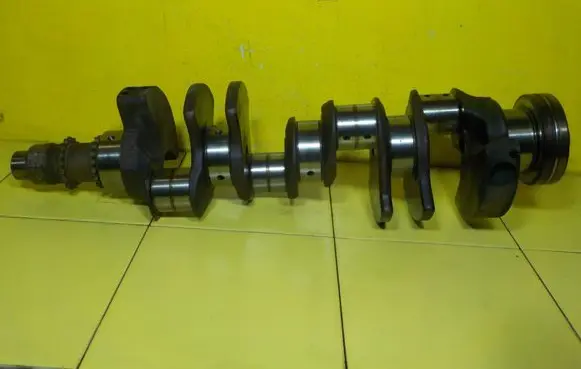 BMW X5 E53 Crankshaft 1704768 448S2 M62