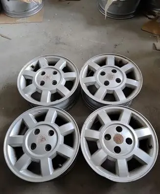 Mitsubishi Carisma R15 alloy rim 