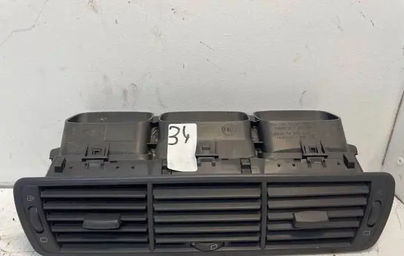 Peugeot 807 Dash center air vent grill 1484107077
