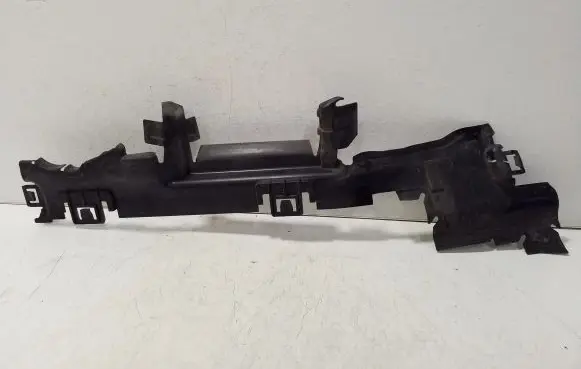 Audi e-tron Intercooler air guide/duct channel 4KE121284B