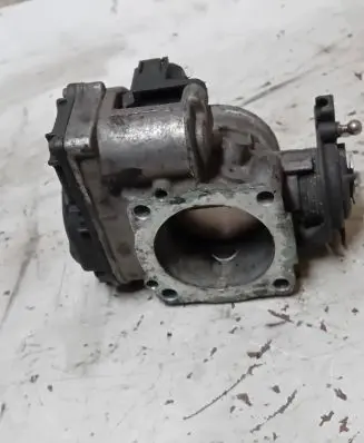 Audi A6 S6 C5 4B Throttle valve 058133063M
