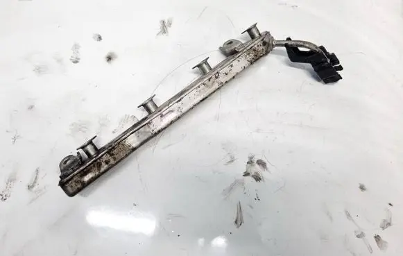 Fuel main line pipe