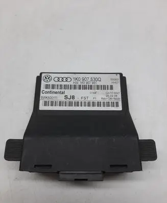 Audi A3 S3 8P Gateway control module 1K0907530Q 1K0907951