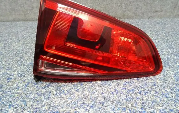 Volkswagen Golf VII Tailgate rear/tail lights 5G0945093AE