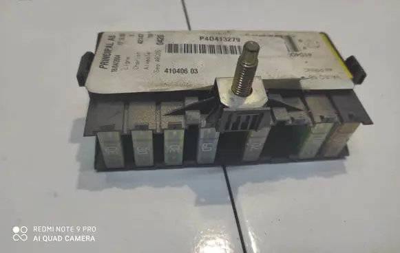 Citroen C3 Fuse module P4D413279 41040603