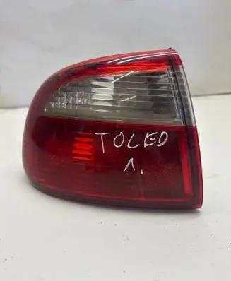 Seat Toledo II (1M) Rear/tail lights 1M5945095B