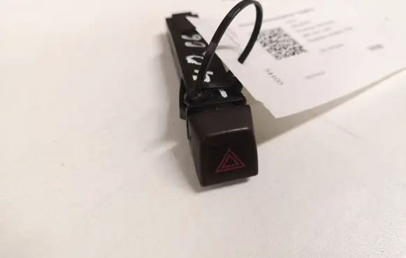 Volvo S40 Hazard light switch 30739296 06W501