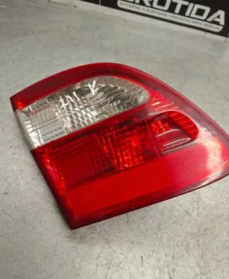 Mercedes-Benz E W211 Tailgate rear/tail lights A2118201364