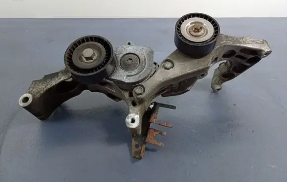 Opel Meriva B Engine mount vacuum valve 55565570