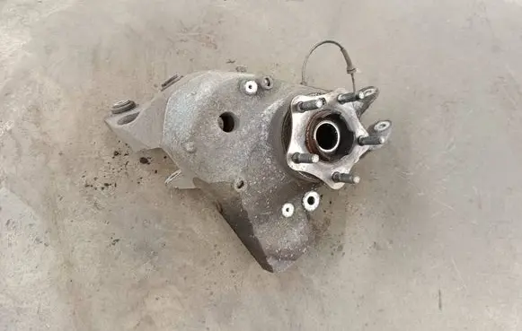 Jaguar XE Rear wheel hub spindle/knuckle GGOBE1220
