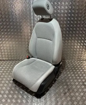 Honda Jazz IV GR Crosstar Front driver seat DG20791
