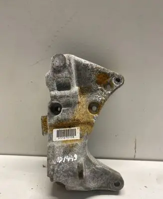 Volvo S60 Generator/alternator bracket P31670108