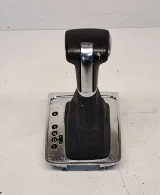 Volkswagen PASSAT B7 Gear shifter/selector 3C1713203A