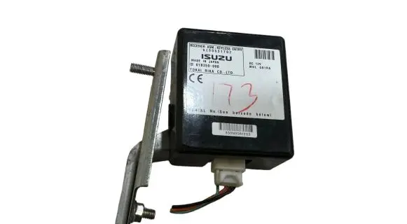 Isuzu D-Max Door central lock control unit/module 8980531702 61B350000