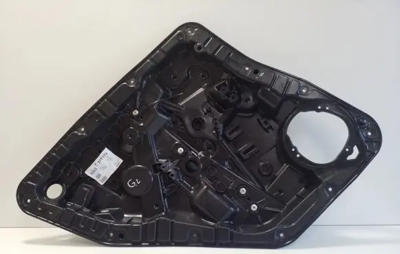 Rear window lifting mechanism without motor