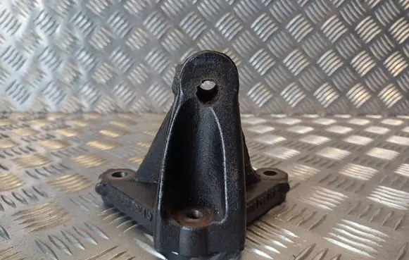 Renault Trafic II (X83) Engine mounting bracket 8200404276 93853922