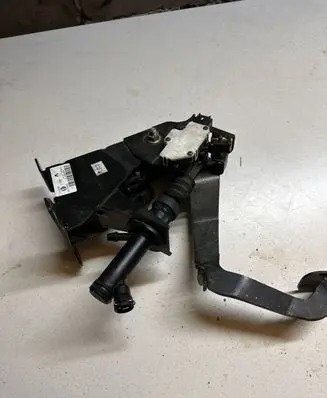 Clutch pedal