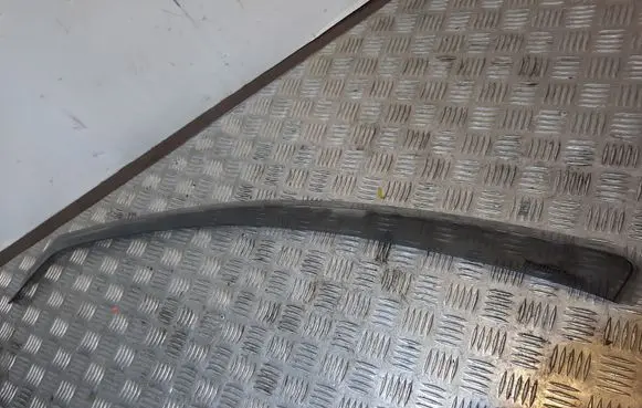 Mitsubishi Lancer Evolution Front door glass trim molding