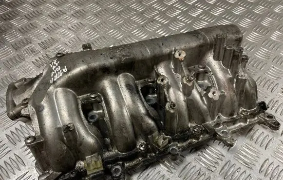 Opel Astra J Intake manifold 8973858235 1031320555 700997160