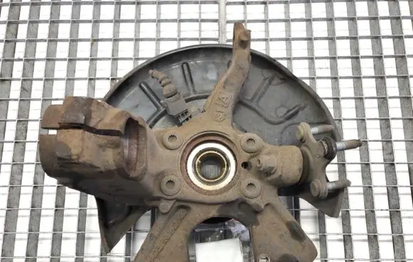 Volkswagen Jetta VI Front wheel hub spindle knuckle