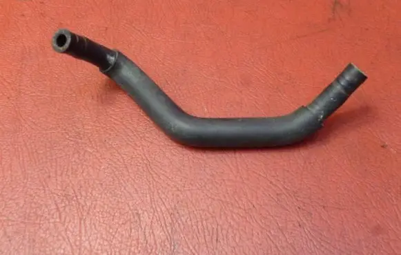 Subaru Impreza III Engine coolant pipe/hose