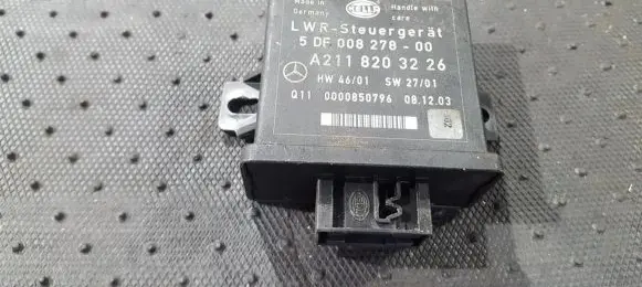 Mercedes-Benz E W211 Light module LCM A2118203226 000085796