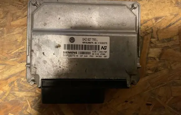 Volkswagen Touareg I Gearbox control unit/module 0AD927755L 5WP22070 H16S0076