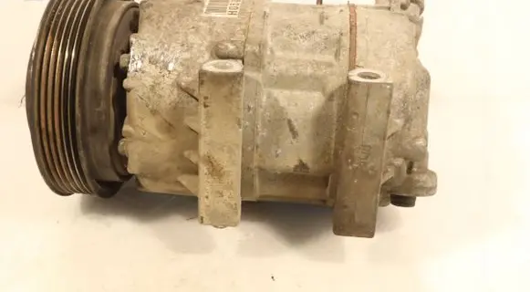 Hyundai i30 Air conditioning (A/C) compressor (pump) F500AN8AA01