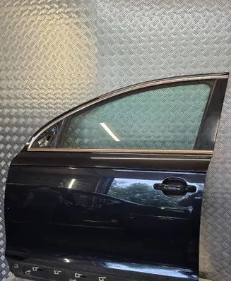 Audi Q7 4L Front door