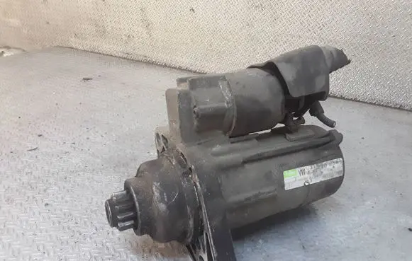 Volkswagen PASSAT B6 Starter motor 02Z911023H