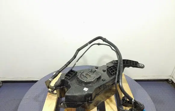 BMW X6 M AdBlue liquid reservoir 9488143