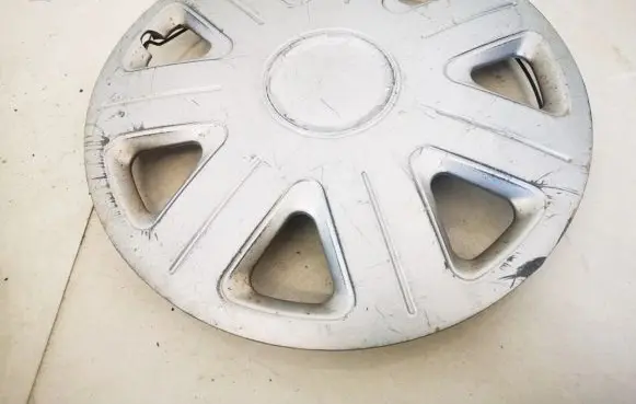 Volkswagen Golf IV R15 wheel hub/cap/trim 