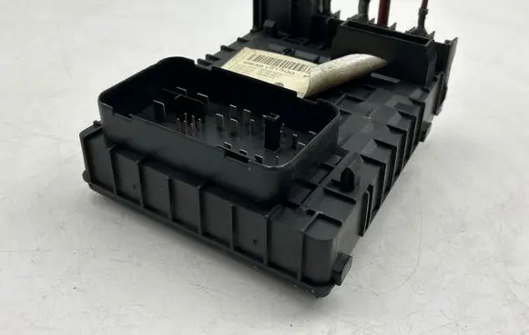 Volkswagen Tiguan Fuse module 1K0937125A 017183071