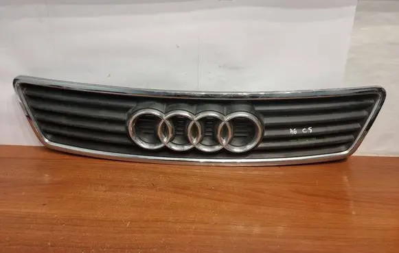 Audi A6 S6 C5 4B Front grill 4B0853651A