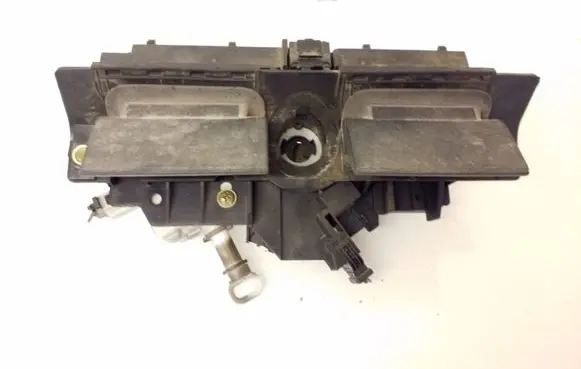 Audi A6 S6 C5 4B Tailgate/trunk/boot exterior handle 8D9827565H 4B0827565H