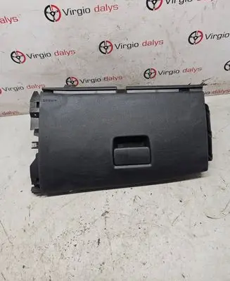 Chevrolet Cruze II Glove box 84122176 809773364 LS16293140849